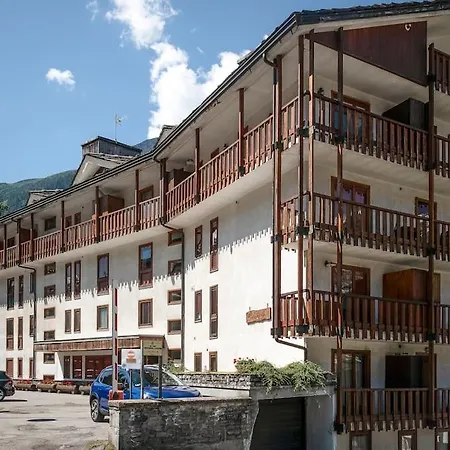 Chetif - Center * Courmayeur